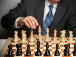 Psychology Behind Poker and Strategic Thinking