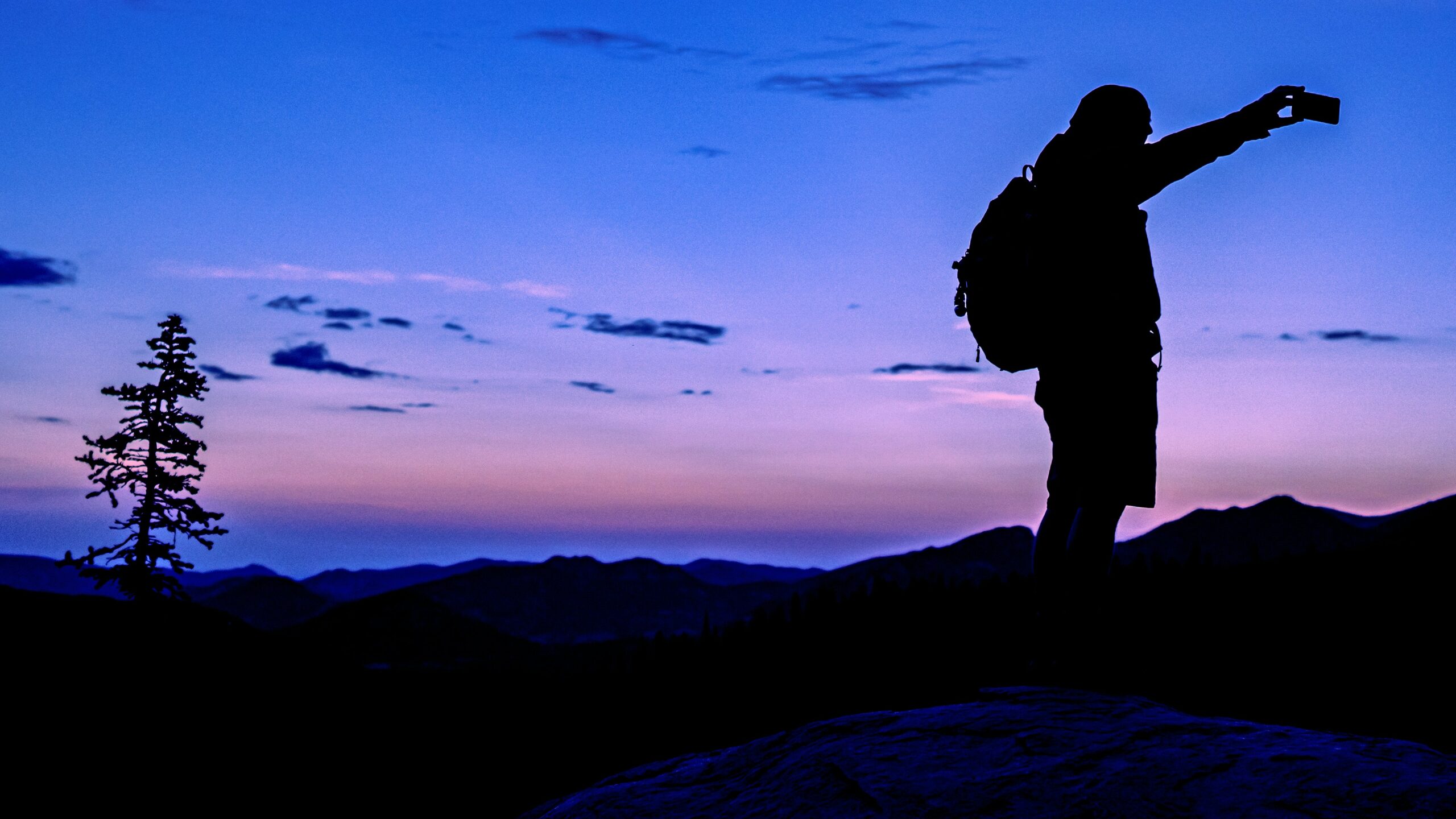 How Traveling Broadens Perspectives and Changes the Way We See Life